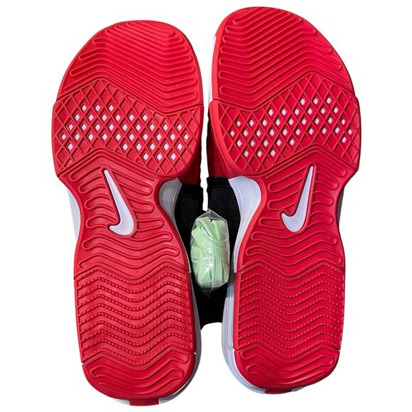 Athletic_Shoes